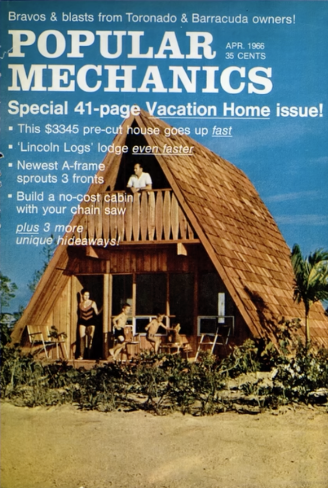 Piana PUR widoczna pomiędzy balami domu drewnianego